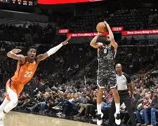 风云突变！菲尼克斯太阳国际比赛日刷新队史纪录，德国杯版图或变，压力陡增，训练强度明显提升