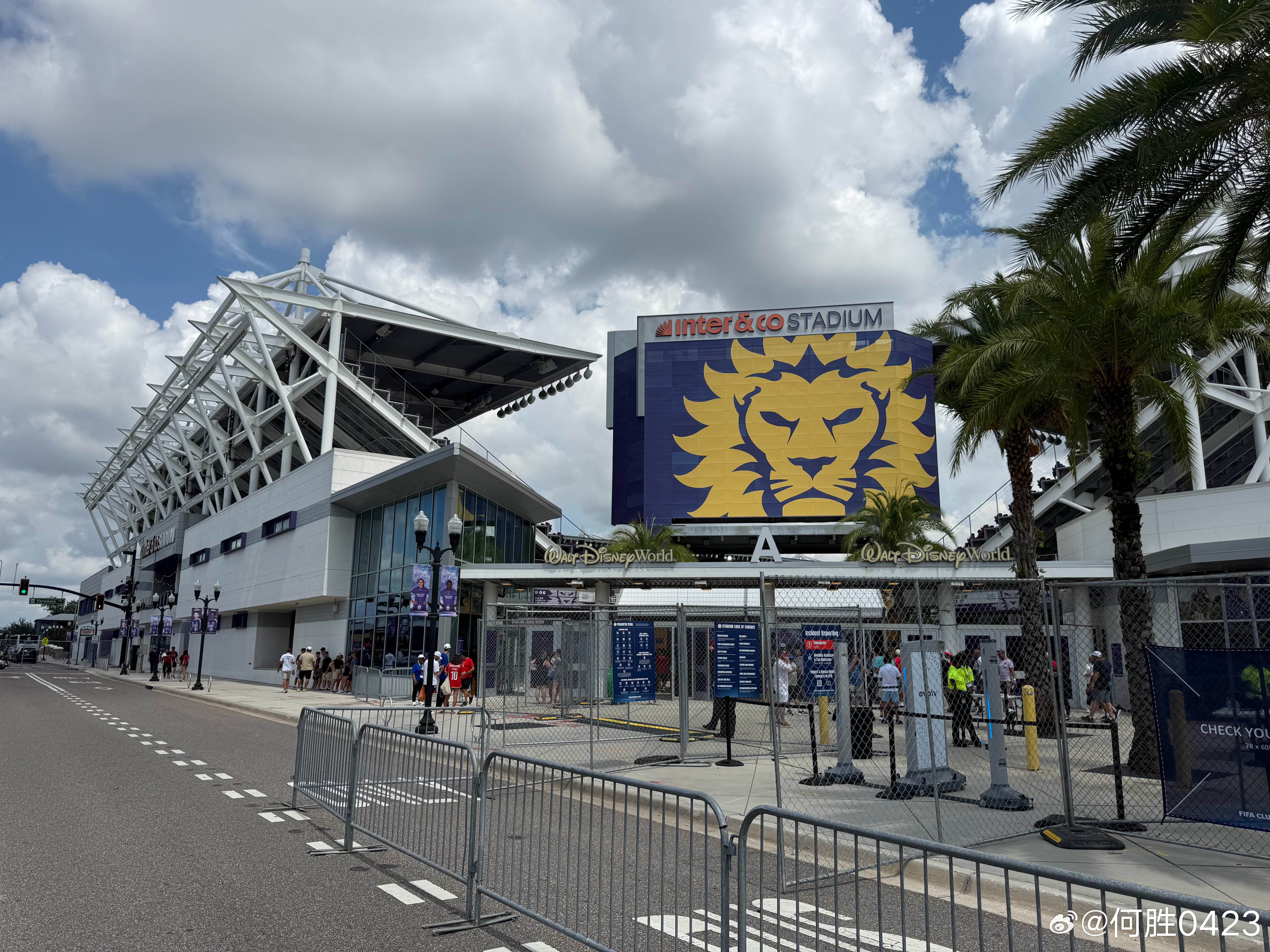 英雄联盟s15-欧冠赛程吃紧，巴塞罗那窗口期状态回暖，信心回归，纪律约束更严格