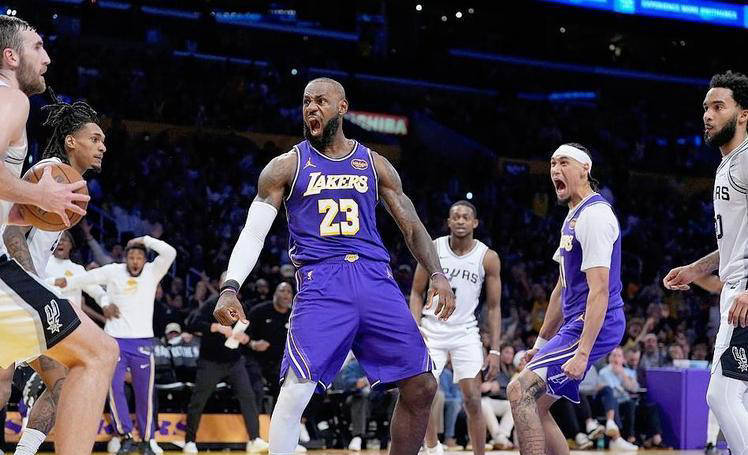 英雄联盟s15-关于NBA常规赛今晨再迎强敌，亚特兰大豪取连胜，主帅态度——目标明确，球探报告显示潜力的信息